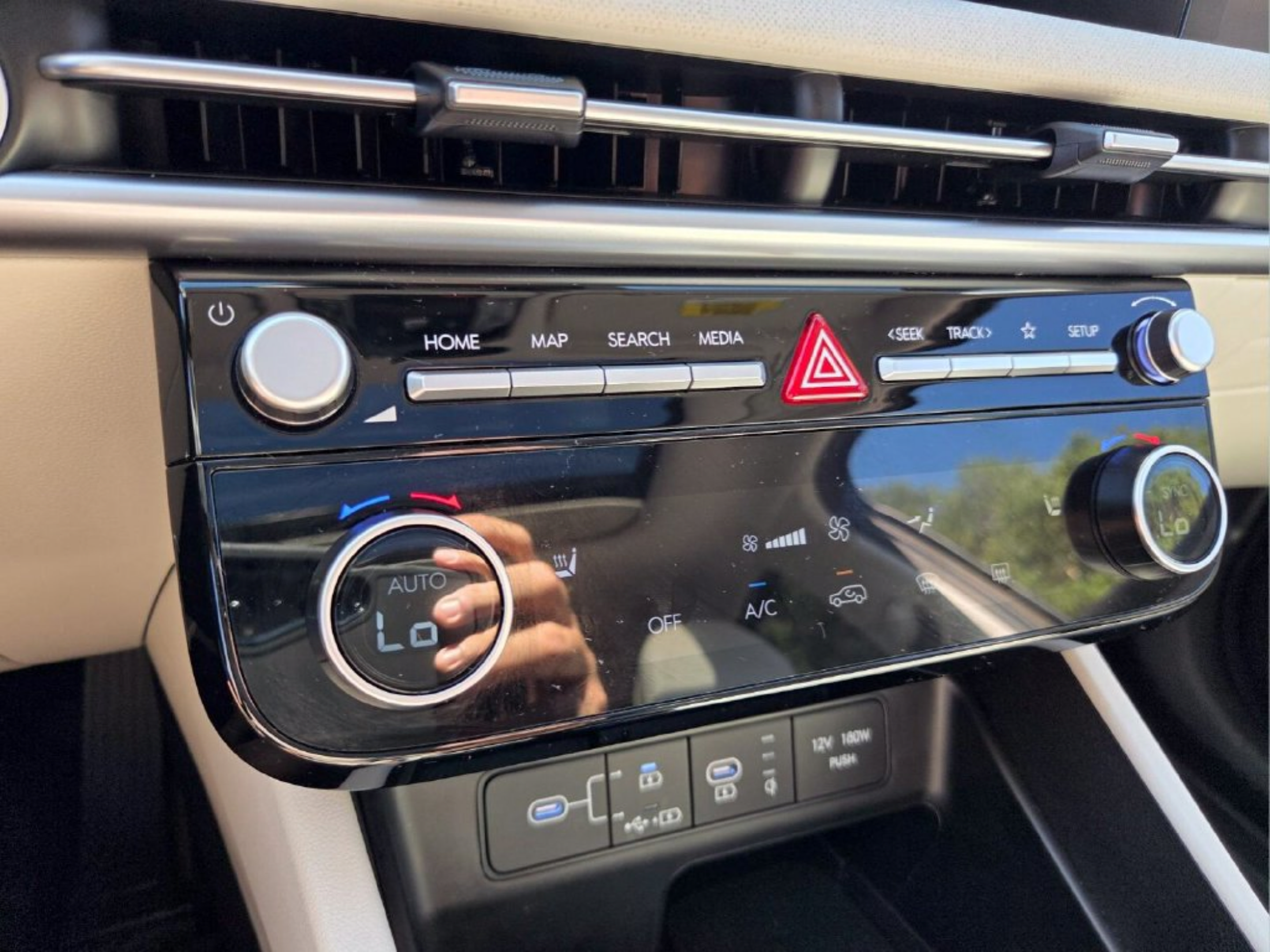 Used 2025 Hyundai Tucson SEL FWD image 22
