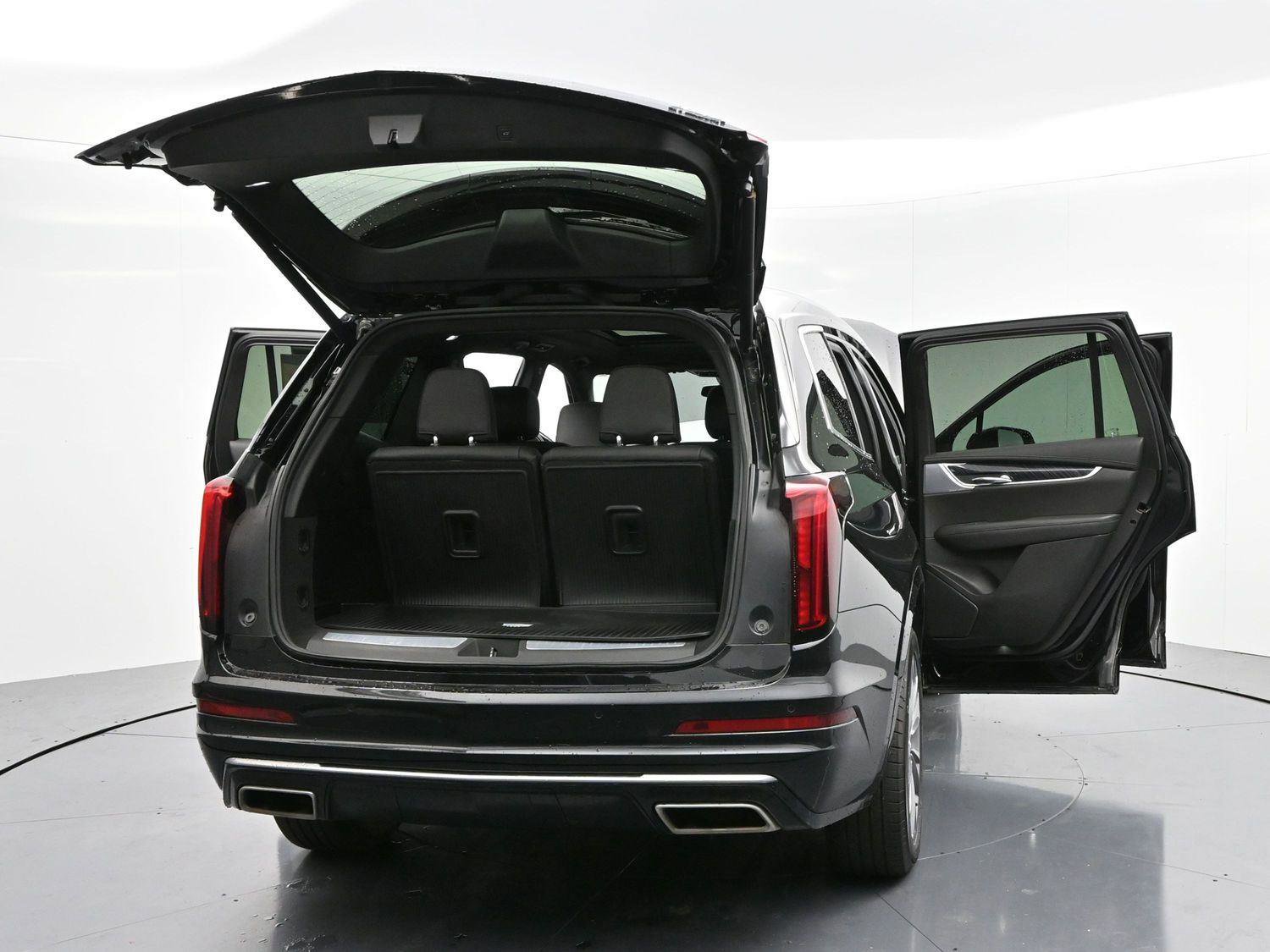 Used 2024 Cadillac XT6 Premium Luxury w/ LPO, Floor Liner Package AWD/4WD image 47