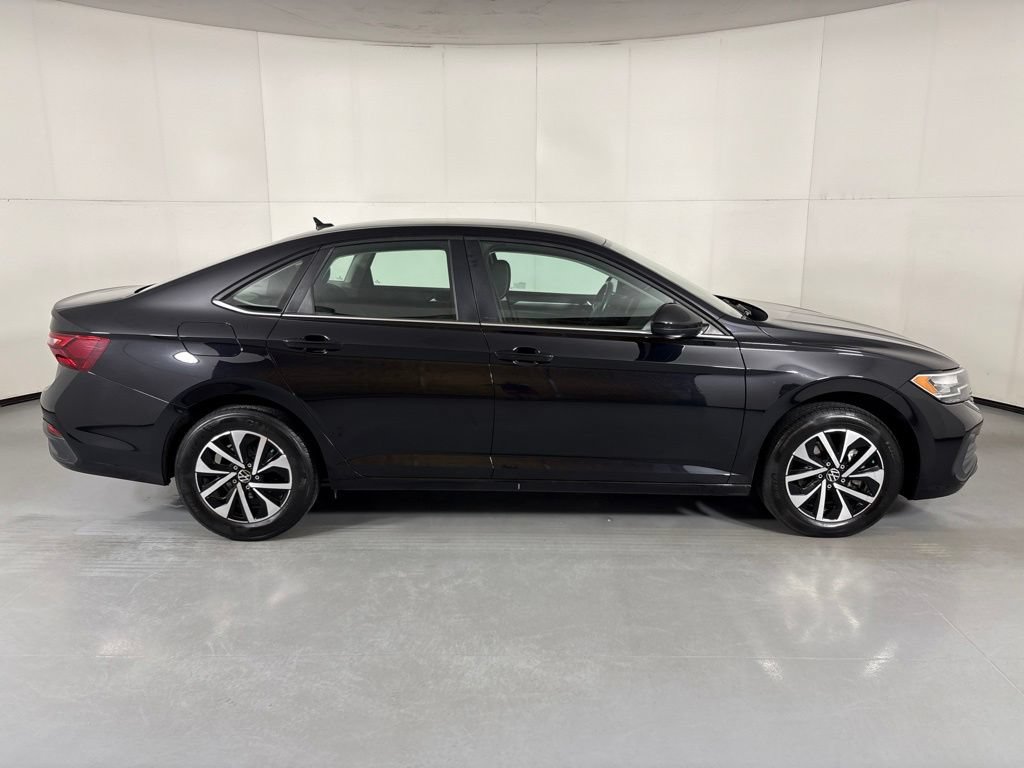 Used 2024 Volkswagen Jetta S FWD image 11