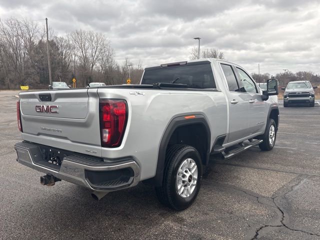 Used 2022 GMC Sierra 2500 SLE w/ SLE Value Package; image 3