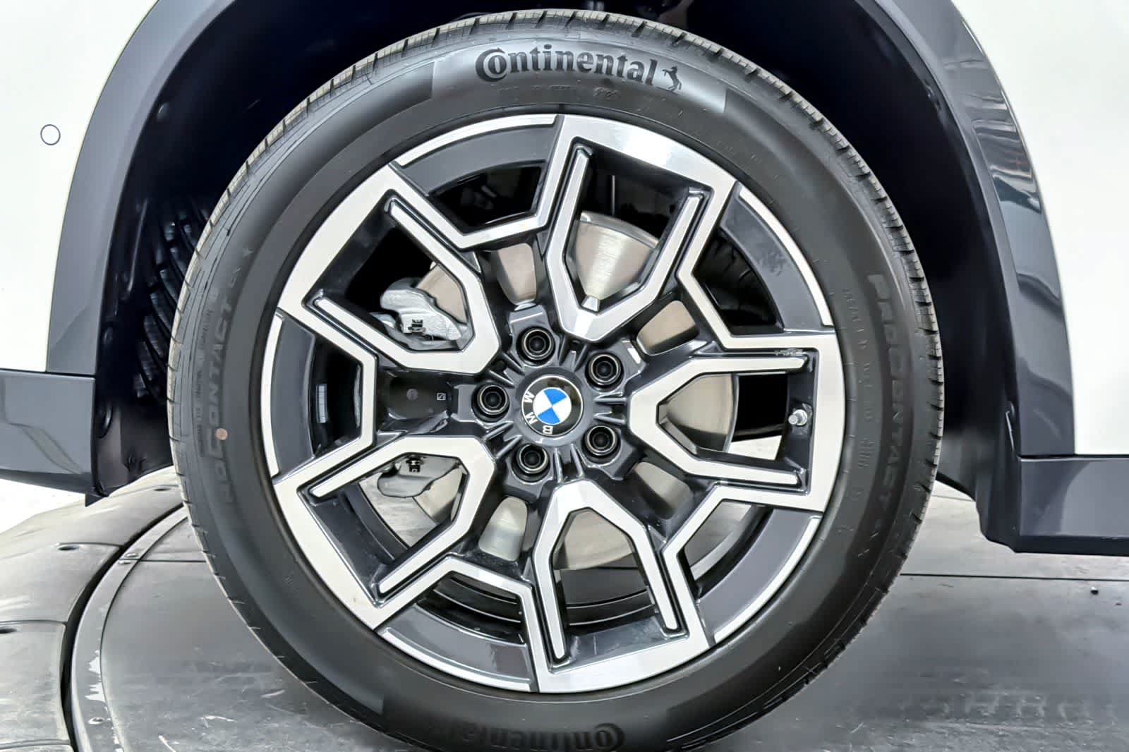 New 2026 BMW X1 xDrive28i w/ Technology Package AWD/4WD image 25