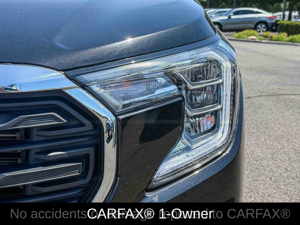 Used 2024 GMC Terrain SLE AWD/4WD image 2