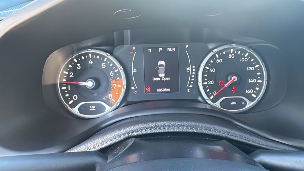 Used 2018 Jeep Renegade Latitude image 24