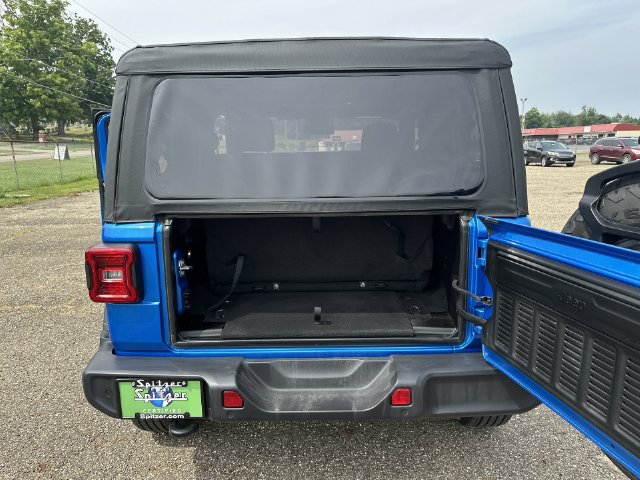 Used 2025 Jeep Wrangler Sport AWD/4WD image 22