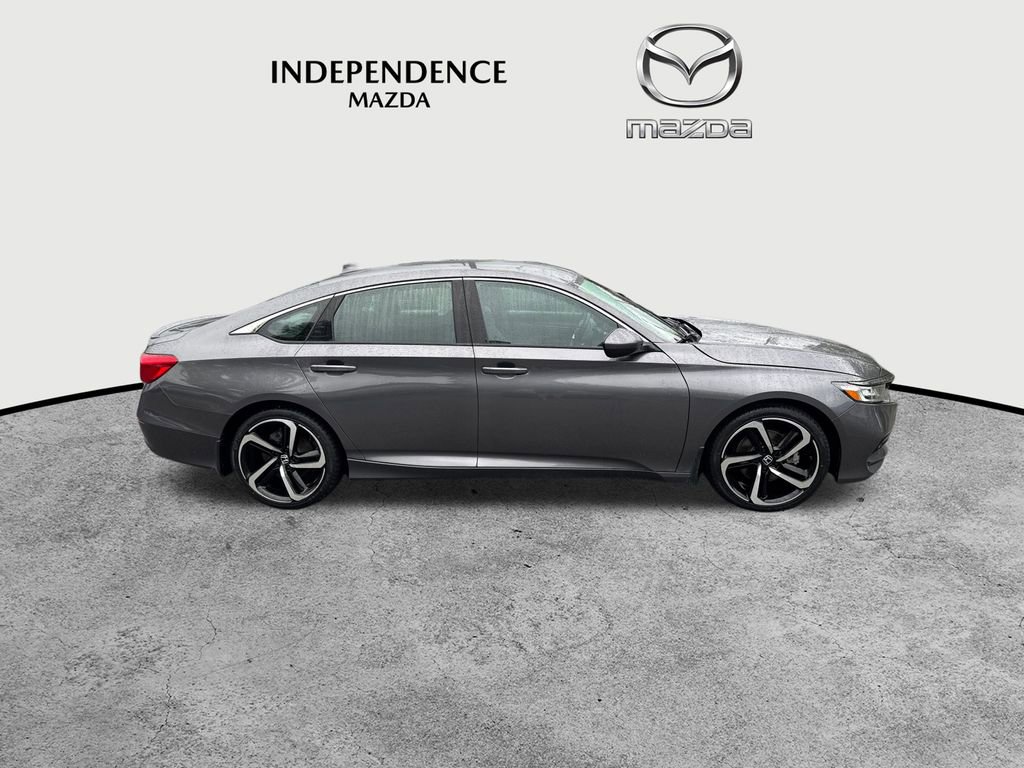 Used 2019 Honda Accord Sport image 2