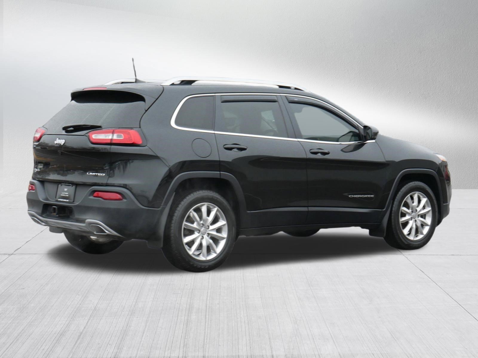 Used 2016 Jeep Cherokee Limited w/ Trailer Tow Group image 7