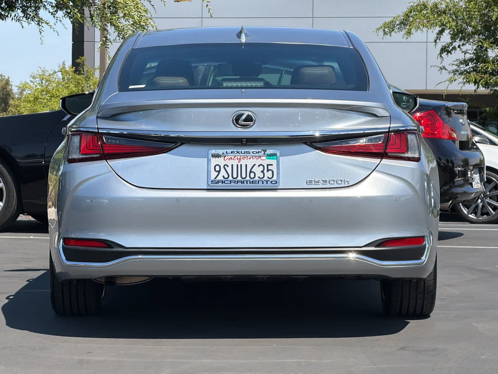 Certified 2025 Lexus ES 300h w/ Premium Package FWD image 8