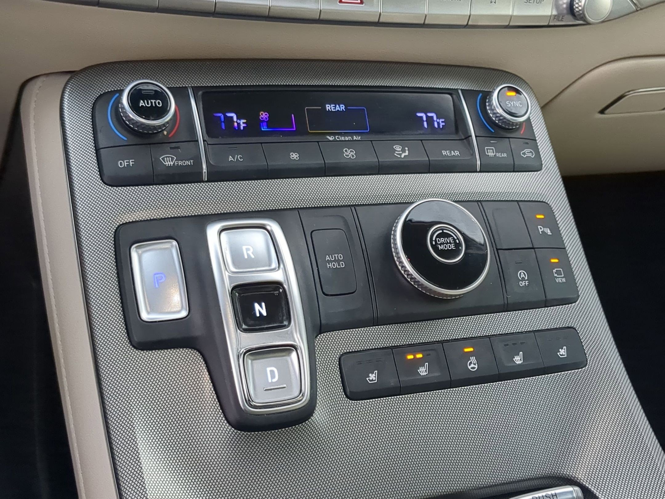 Used 2020 Hyundai Palisade Limited image 18