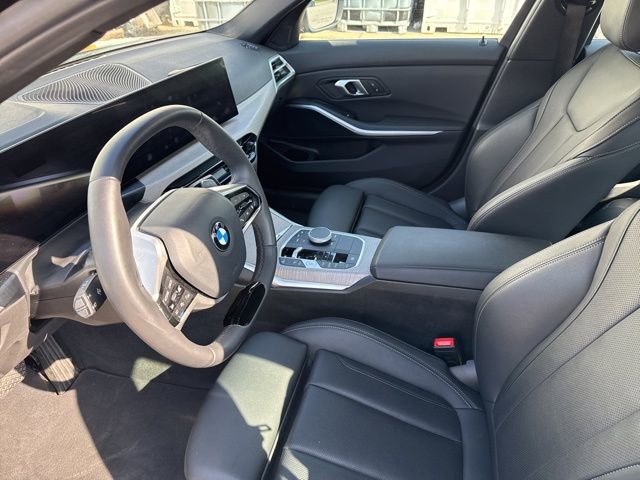 Used 2025 BMW 330i xDrive Sedan AWD/4WD image 9