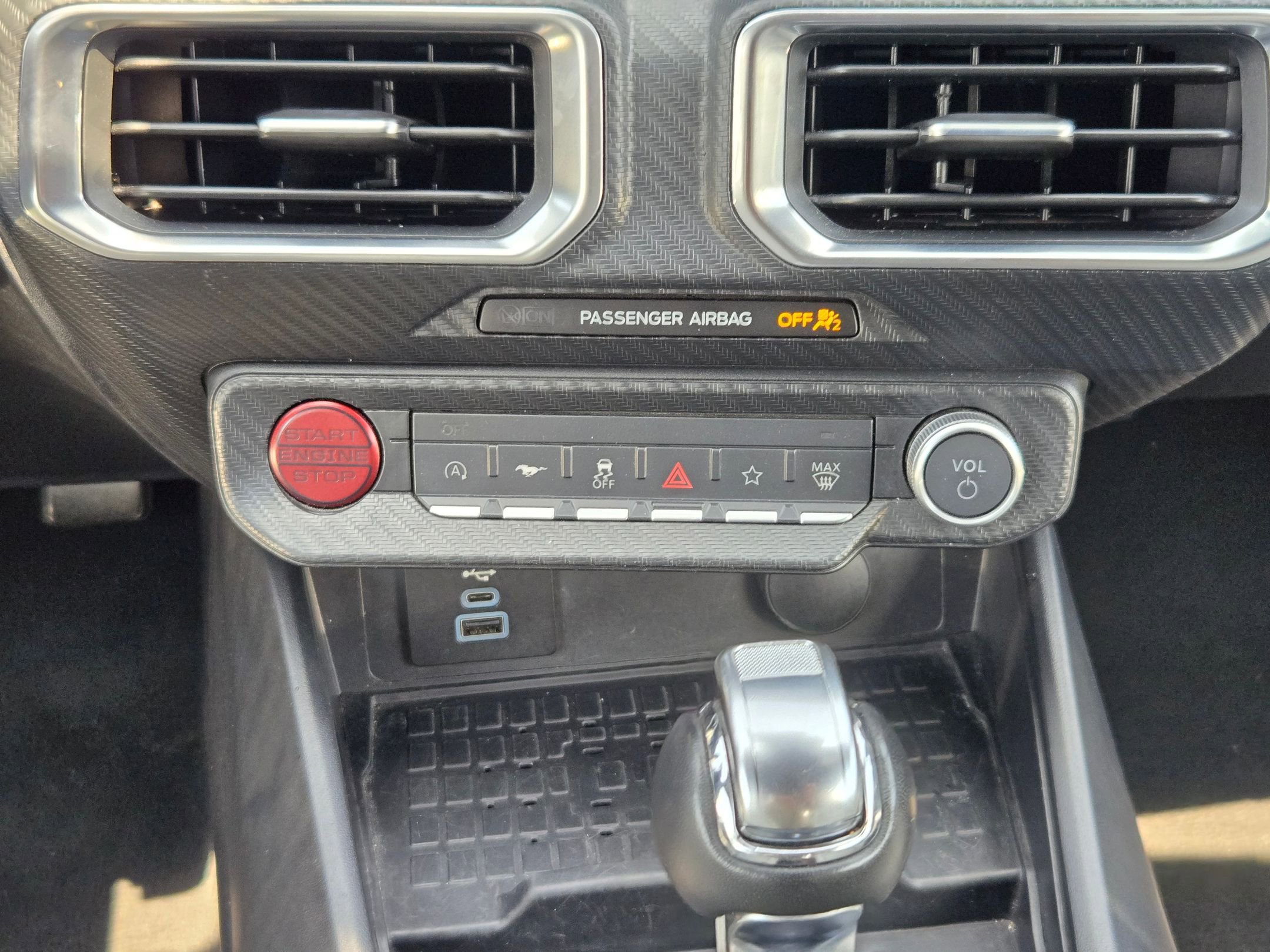 Used 2024 Ford Mustang Premium RWD image 17