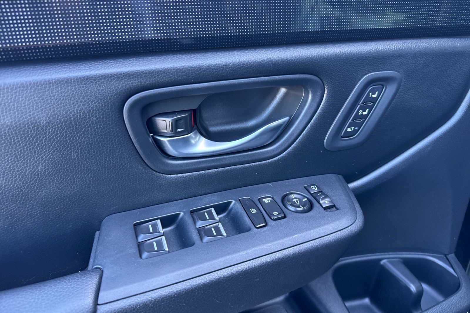 Used 2025 Honda Pilot Black Edition image 12