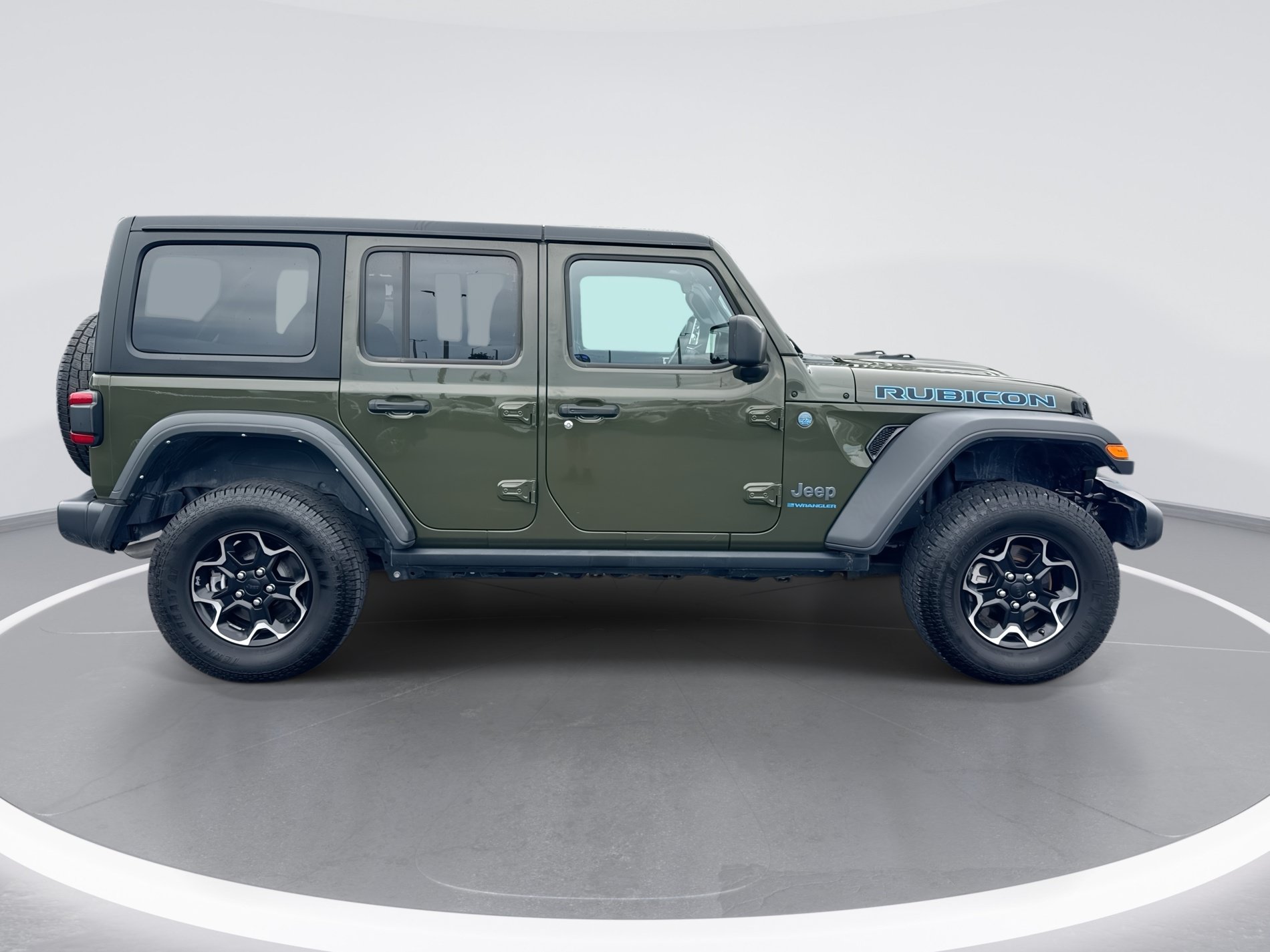 Used 2024 Jeep Wrangler Unlimited Rubicon 4xe AWD/4WD image 3