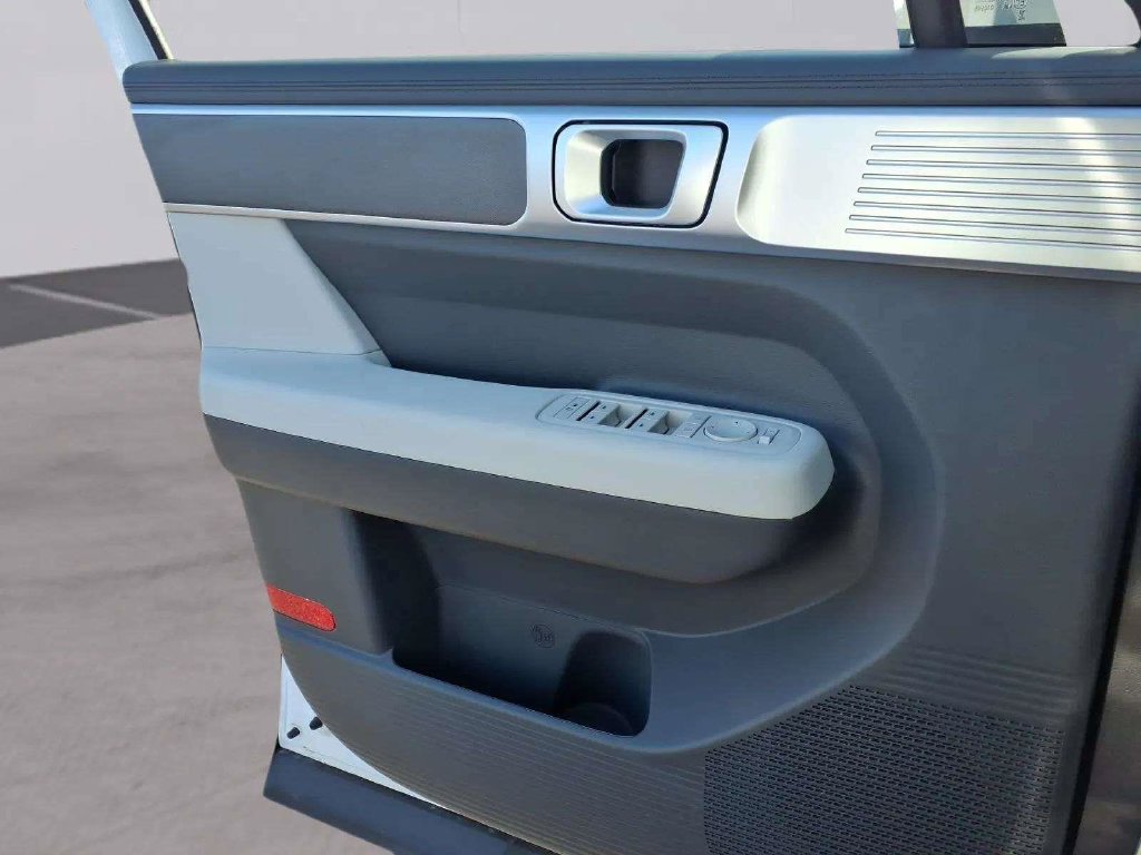 New 2026 Hyundai Santa Fe SE FWD image 11