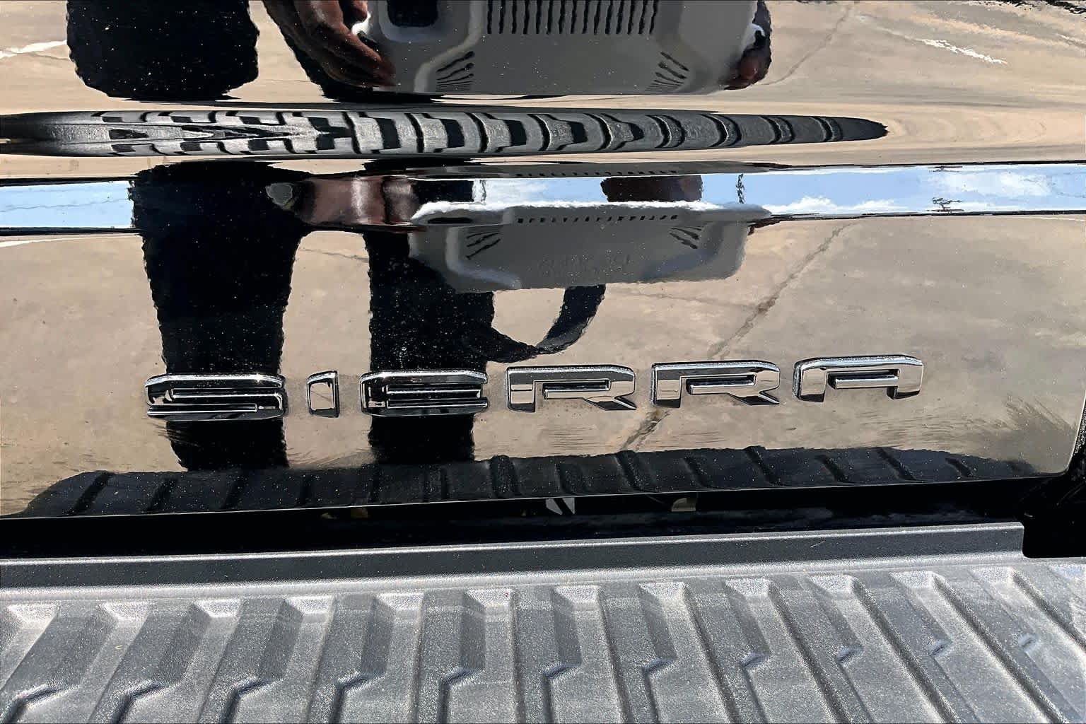 Certified 2025 GMC Sierra 1500 Denali Ultimate AWD/4WD image 26