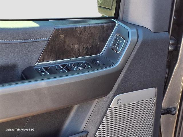 New 2026 Ford F350 Lariat w/ Black Appearance Package image 43