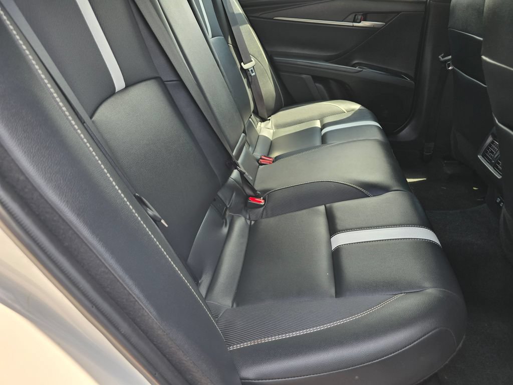 Used 2025 Toyota Camry SE FWD image 14