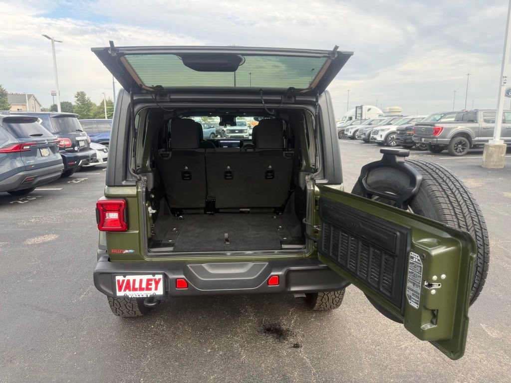 Used 2024 Jeep Wrangler Unlimited Sahara AWD/4WD image 51