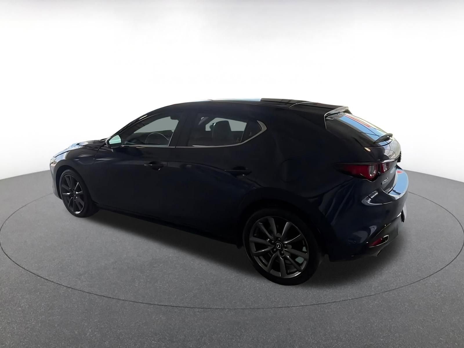 Used 2024 MAZDA MAZDA3 s FWD image 8