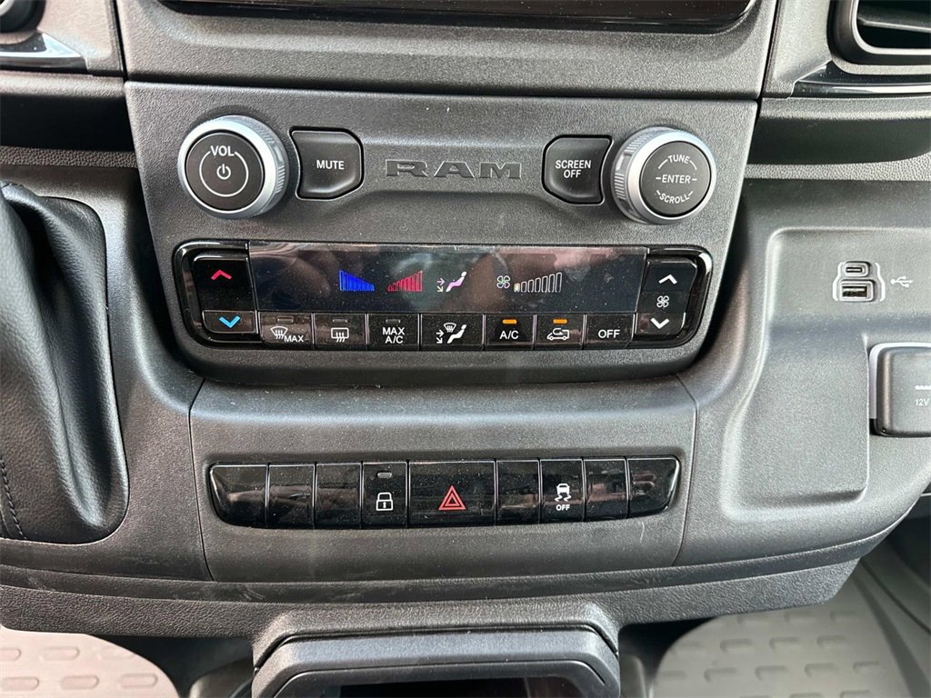 New 2024 RAM ProMaster 3500 w/ Convenience Group image 23