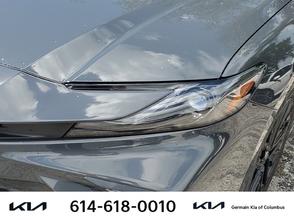 Used 2026 Toyota Camry SE FWD image 14