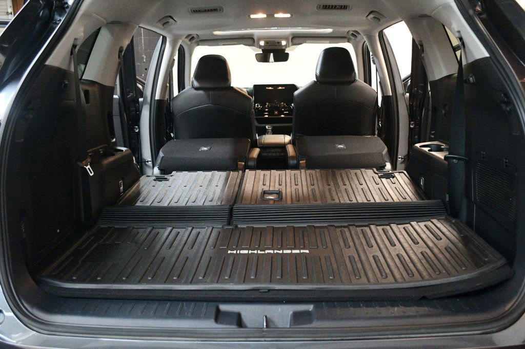 Used 2022 Toyota Highlander Limited AWD/4WD image 79