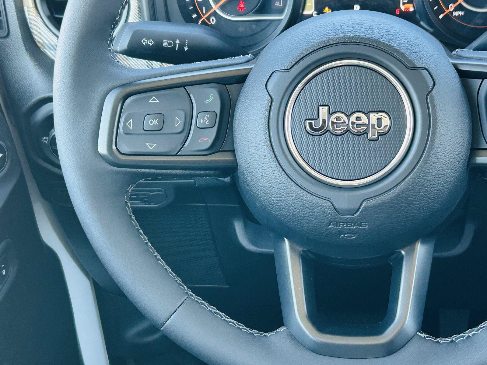 New 2026 Jeep Gladiator Sport AWD/4WD image 16