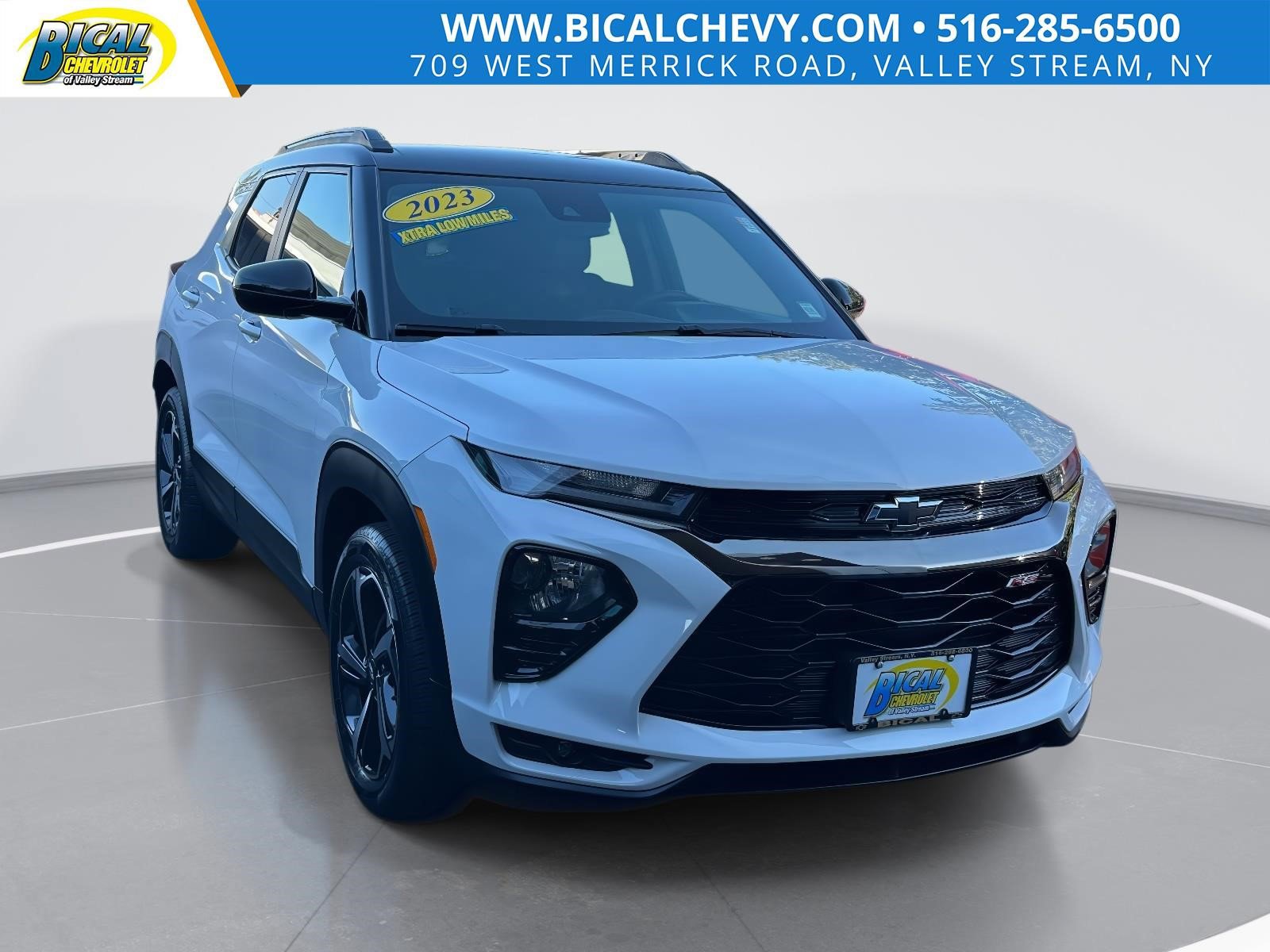 Certified 2023 Chevrolet TrailBlazer RS w/ Convenience Package image 1