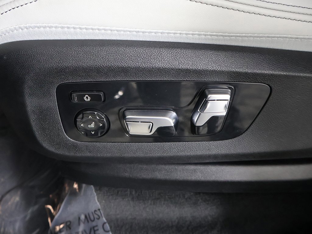 Used 2024 BMW X5 xDrive40i w/ M Sport Package image 34