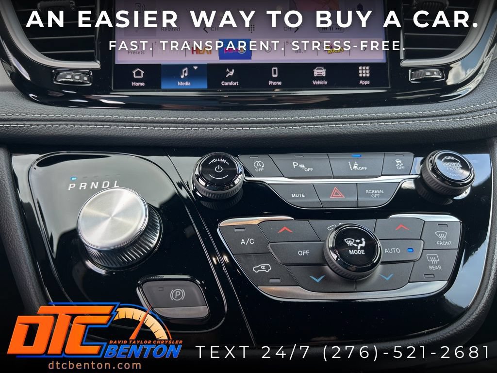 New 2027 Chrysler Pacifica Select FWD image 22