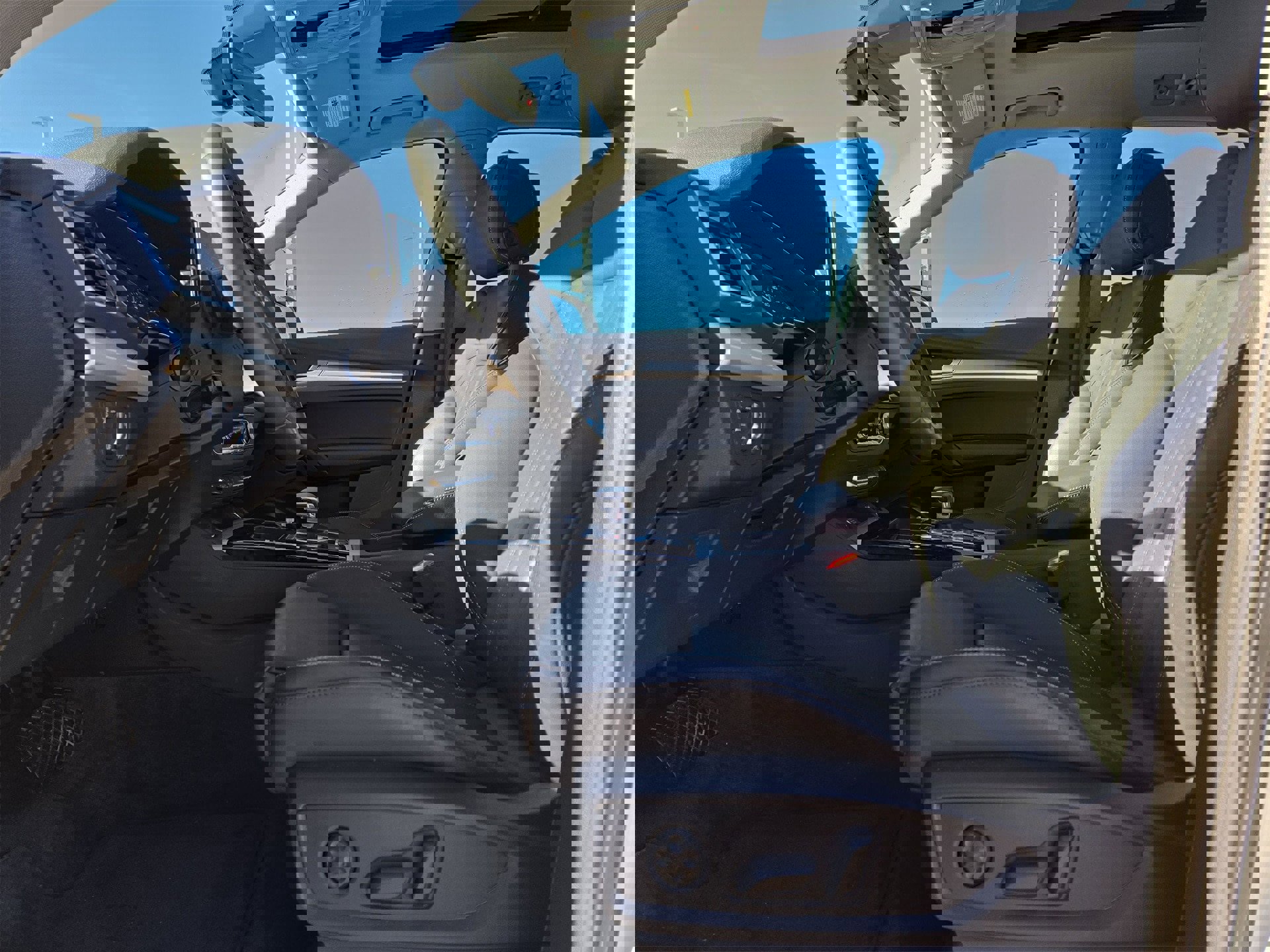 Certified 2024 Audi Q5 2.0T Premium w/ Convenience Package image 16