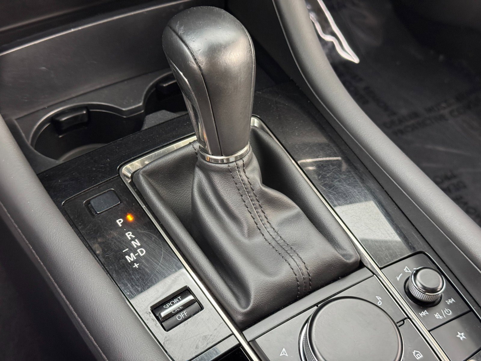 Used 2019 MAZDA MAZDA3 Sedan w/ Preferred Package image 28