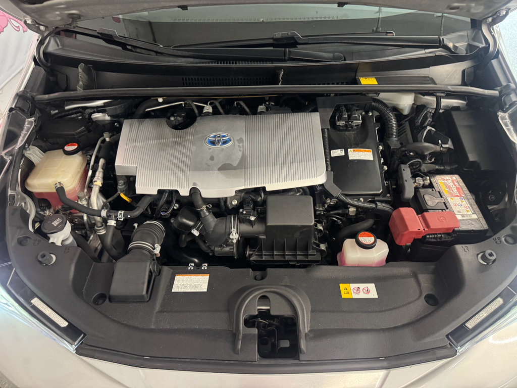 Used 2016 Toyota Prius Two w/ Preferred Accessory Package FWD image 6