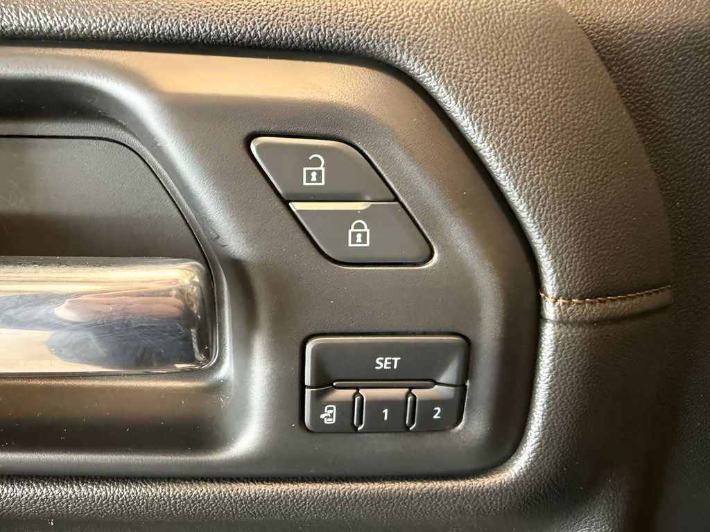 Used 2021 GMC Sierra 1500 AT4 w/ Technology Package AWD/4WD image 21