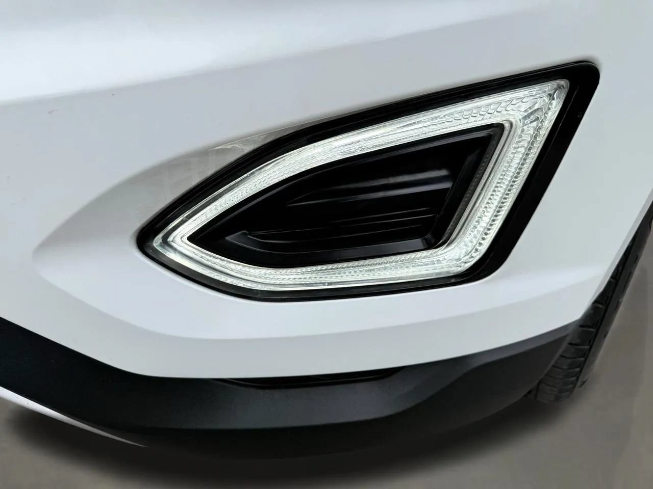 Used 2018 Ford Edge SEL w/ Equipment Group 201A AWD/4WD image 15