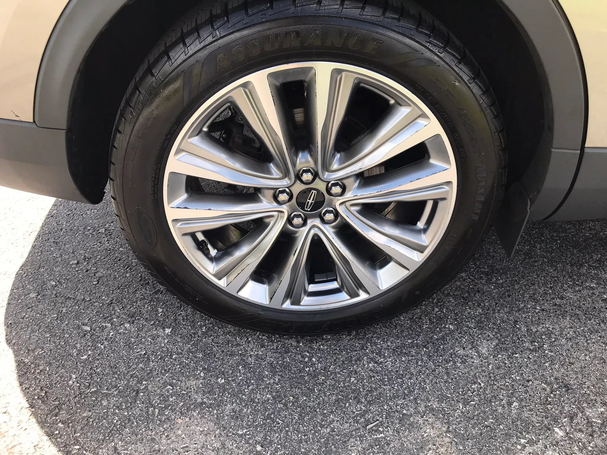 Used 2016 Lincoln MKX Reserve w/ Luxury Package AWD/4WD image 46