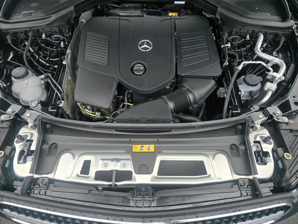 New 2026 Mercedes-Benz GLC 300 4MATIC image 10