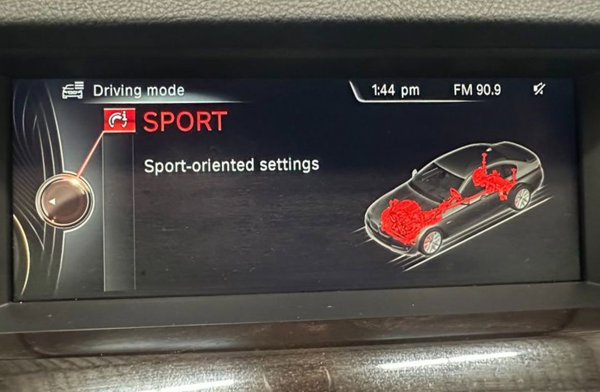 Used 2016 BMW 528i xDrive Sedan image 21