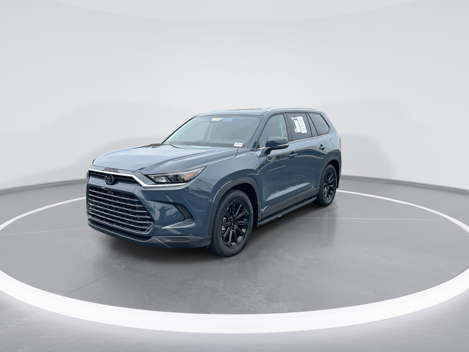 Used 2025 Toyota Grand Highlander FWD image 5