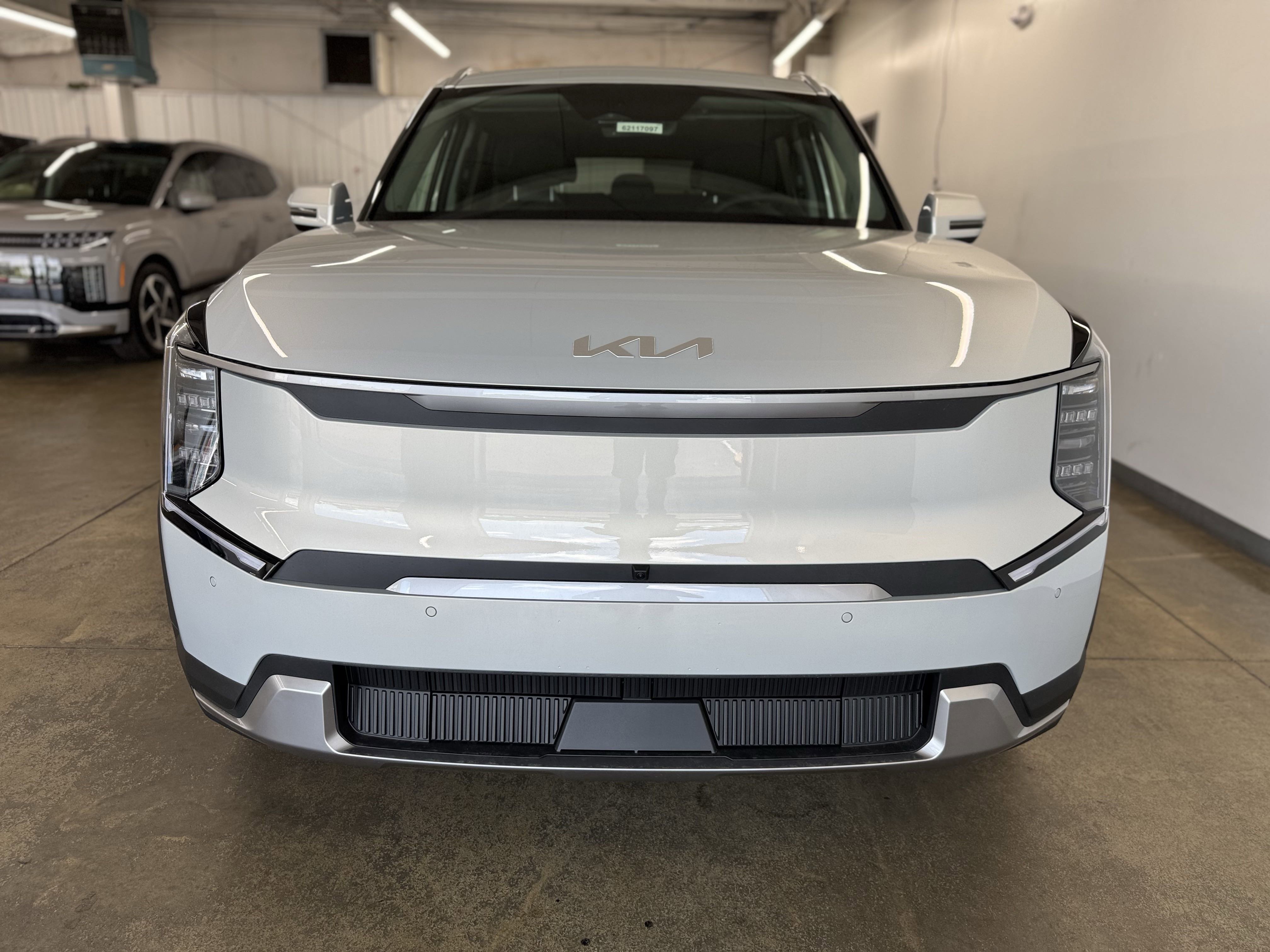 New 2026 Kia EV9 Wind image 23