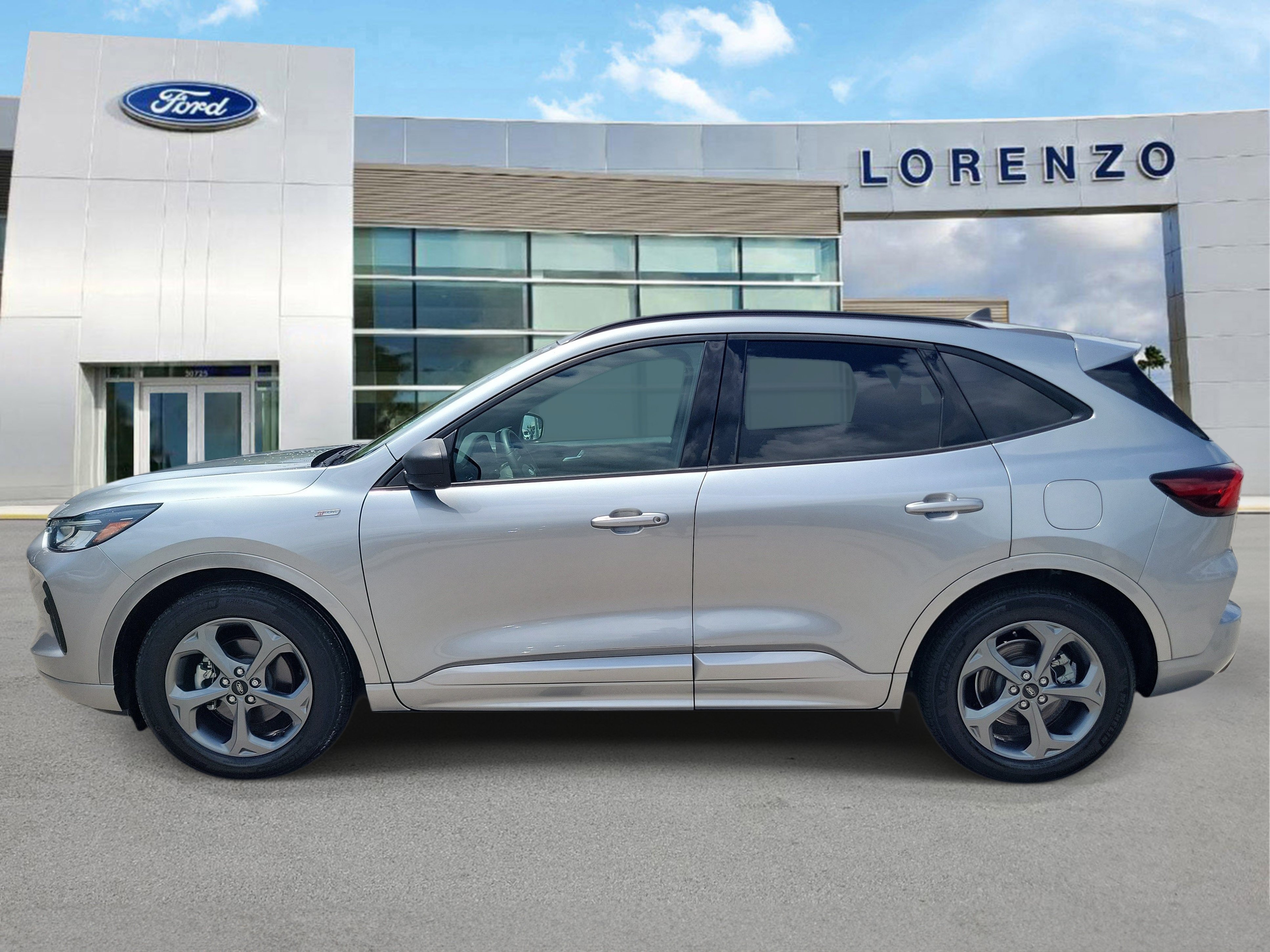 Used 2024 Ford Escape ST-Line w/ Tech Pack #1 FWD image 8