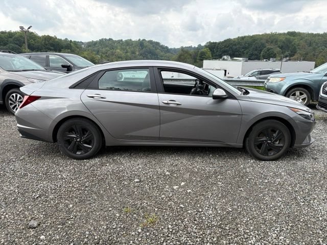 Used 2023 Hyundai Elantra SEL FWD image 6