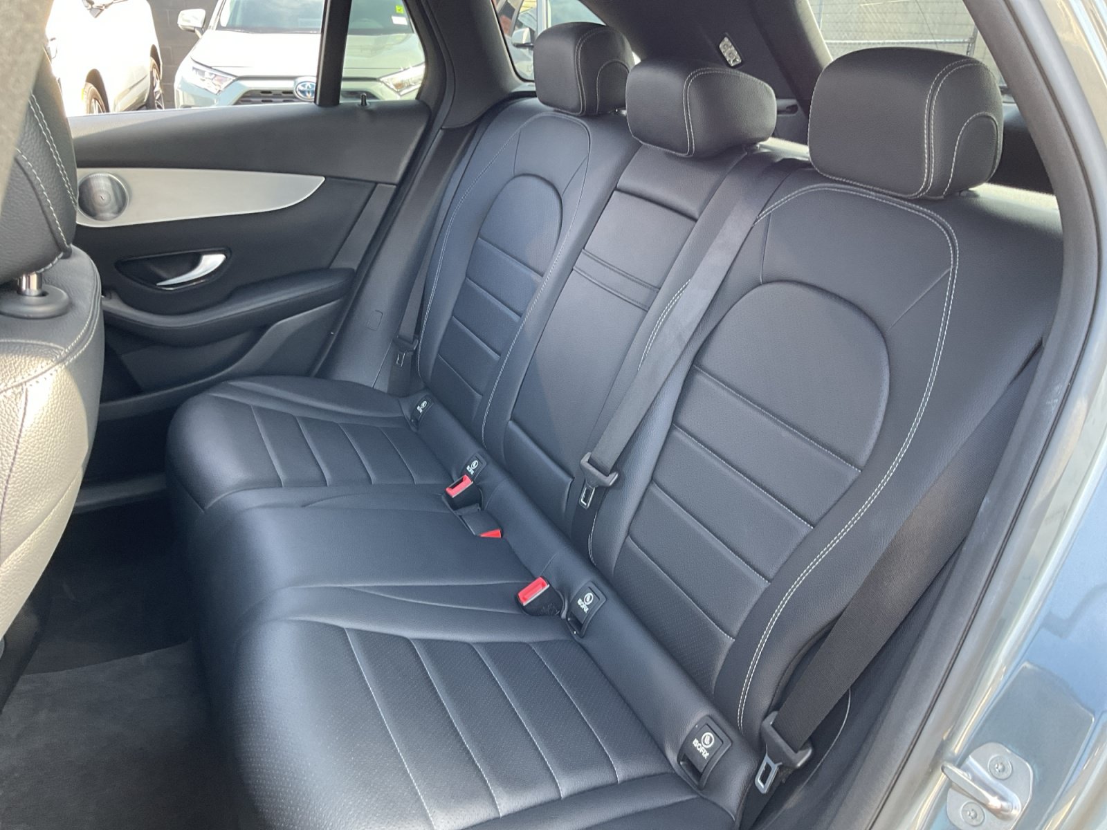 Used 2019 Mercedes-Benz GLC 350e 4MATIC image 19