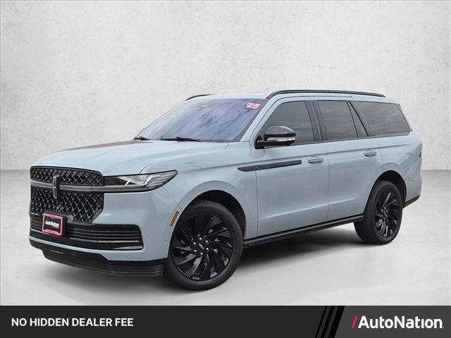 Used 2025 Lincoln Navigator Reserve w/ Jet Appearance Package AWD/4WD video 1