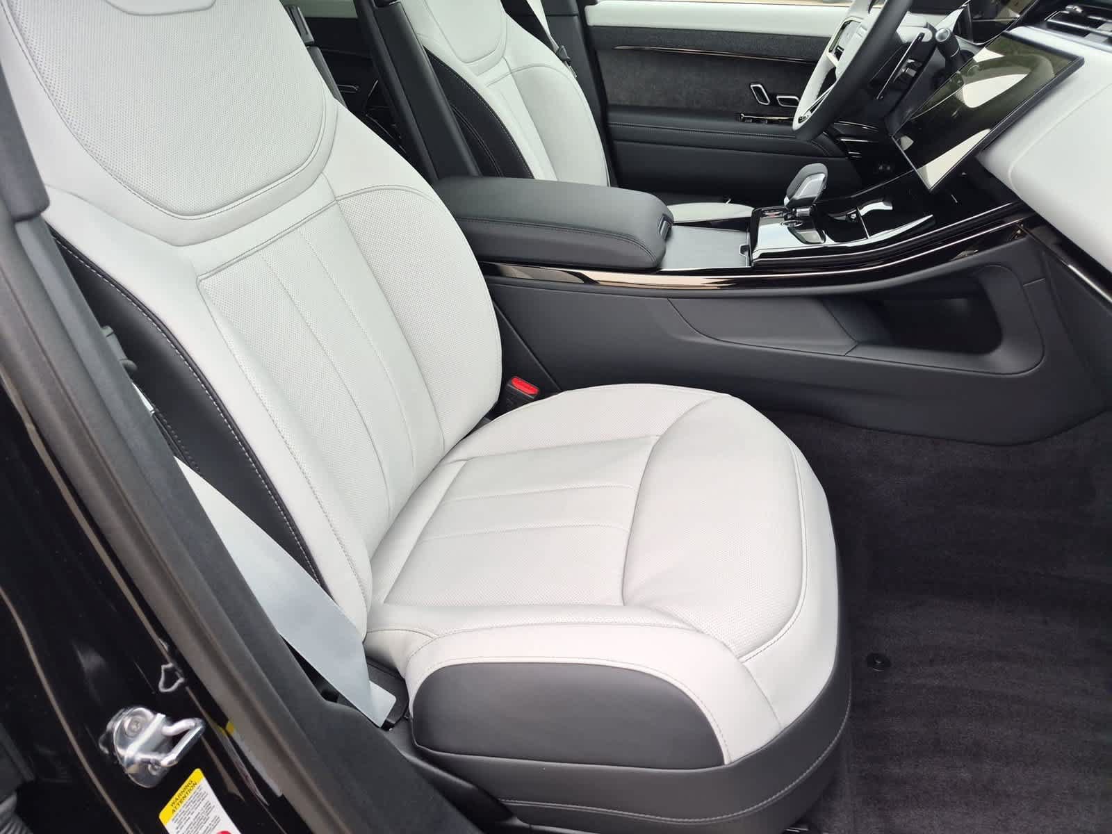 New 2027 Land Rover Range Rover Sport Dynamic SE AWD/4WD image 22
