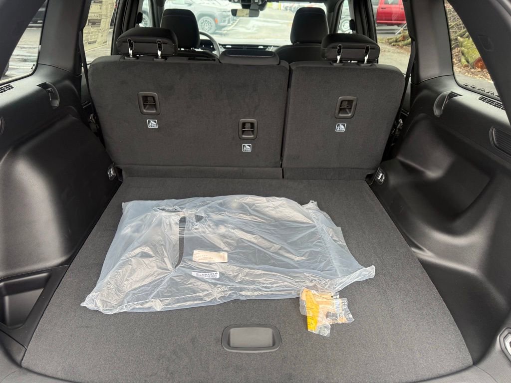 New 2025 Jeep Grand Cherokee Laredo w/ Luxury Tech Group I image 44