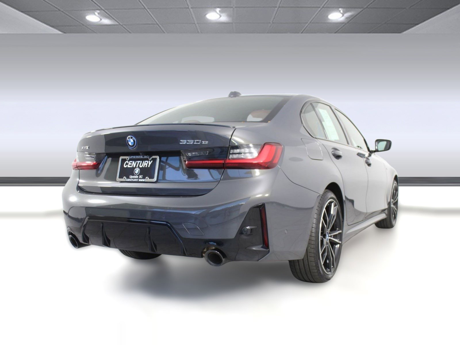 Used 2024 BMW 330e xDrive w/ Premium Package image 8