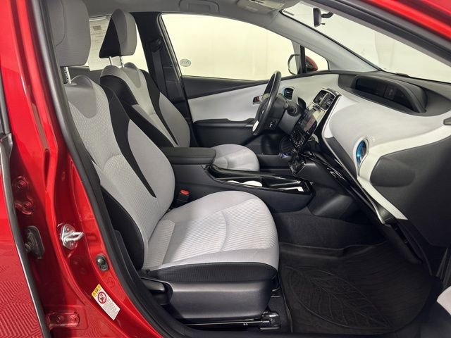 Used 2016 Toyota Prius Three image 14