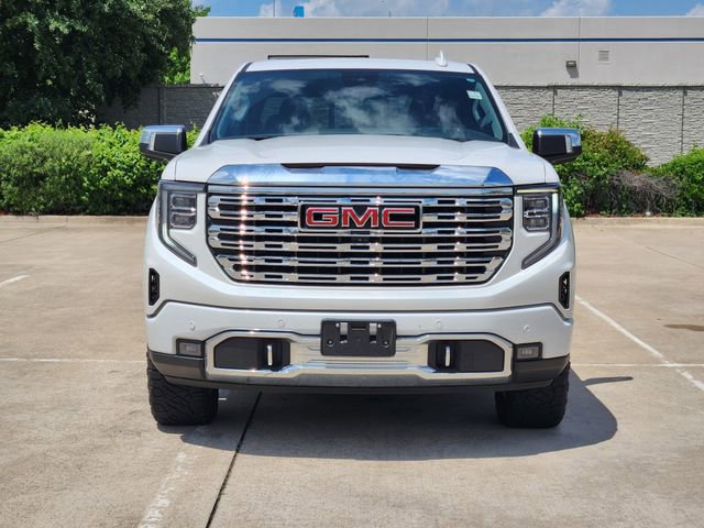 Used 2023 GMC Sierra 1500 Denali w/ Technology Package AWD/4WD image 2