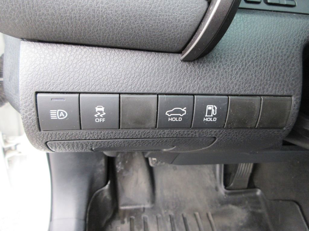 Used 2021 Toyota Camry SE image 22