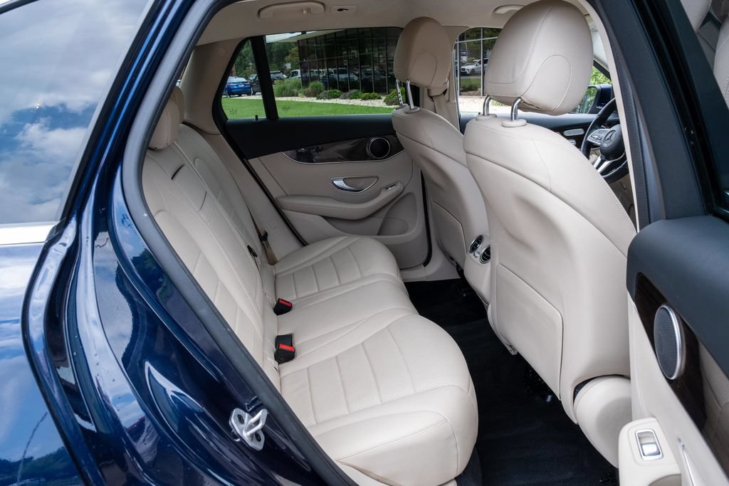 Used 2022 Mercedes-Benz GLC 300 4MATIC image 31